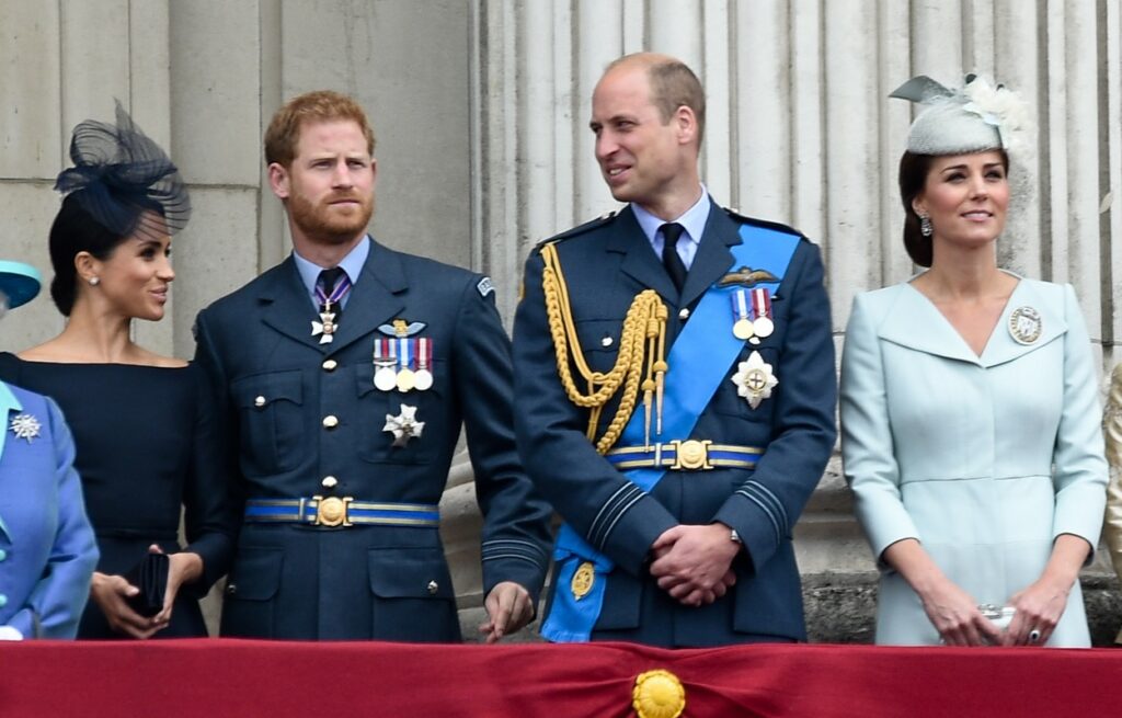 Prințul William și Prințul Harry alături de Ducesa de Cambridge și Ducesa de Sussex, în timpul unei festivități organizate la Palatul Buckingham