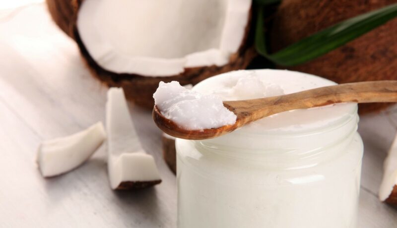10 întrebuințări mai puțin obișnuite ale uleiului de cocos