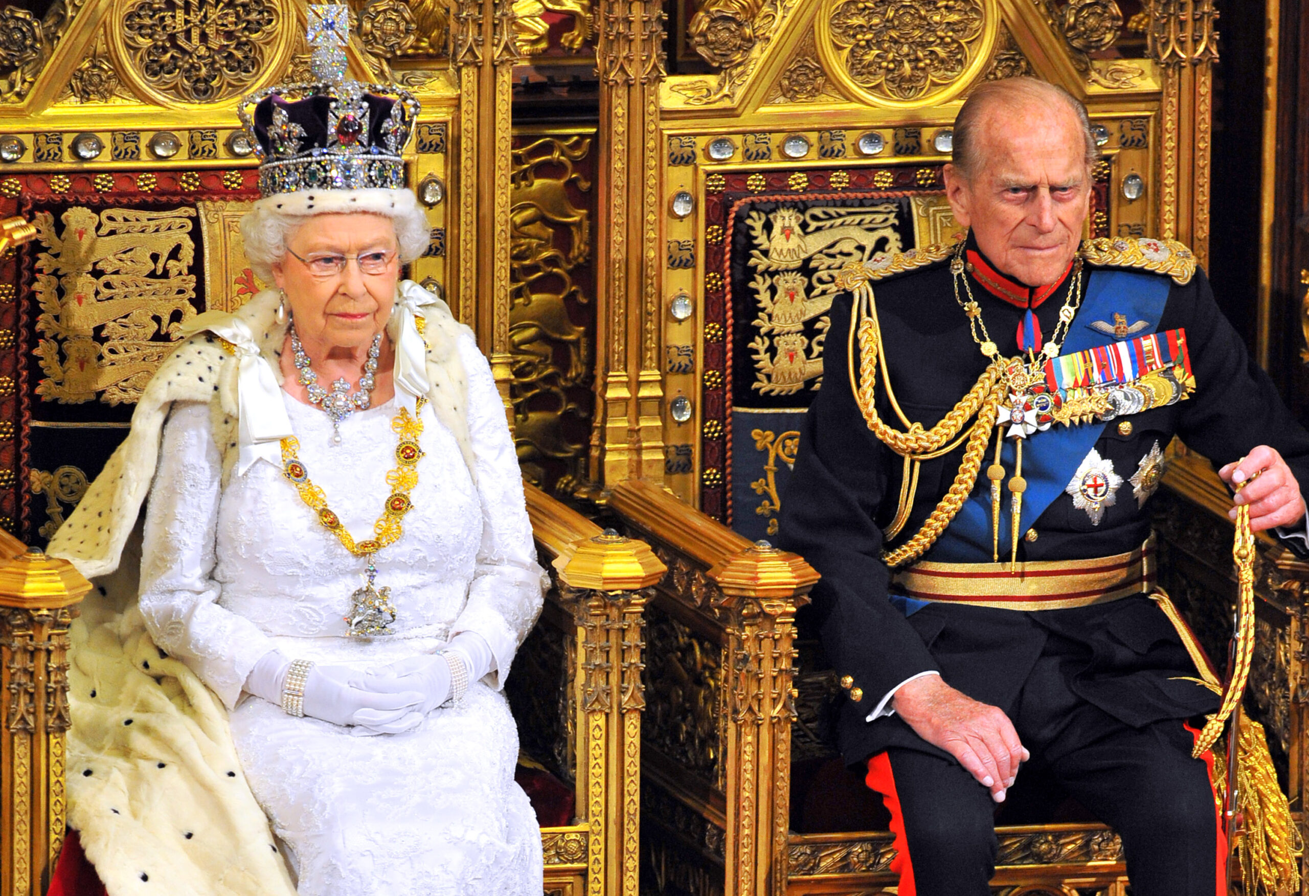 Regina Elisabeta alături de soțul la House of Lords de la Palace of Westminster