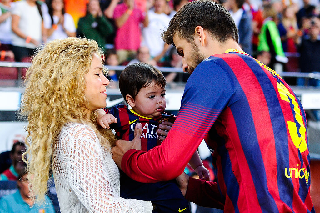 Shakira și Gerard Pique alături de fiul lor pe terenul de fotbal