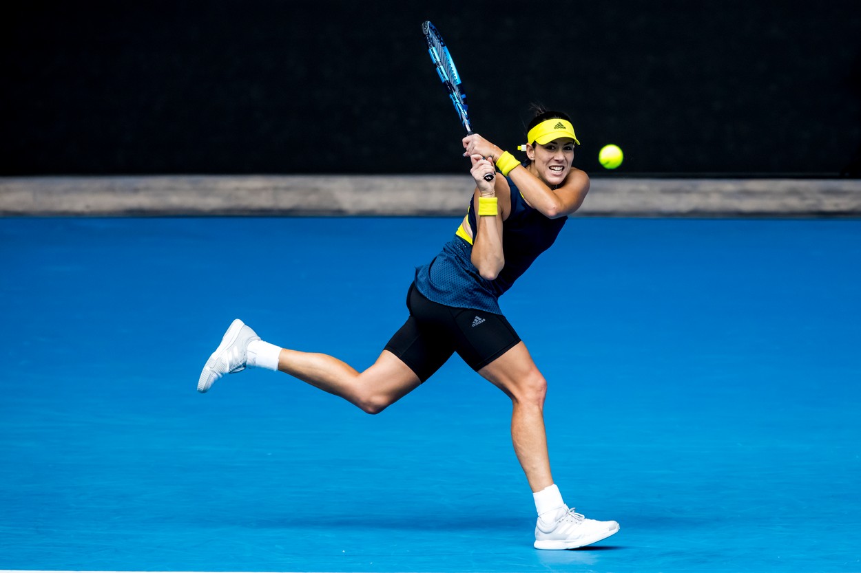Garbine Muguruza într-o rochie 2 în 1 la Australian Open 2021