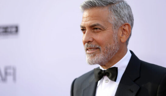 George Clooney a vorbit despre motivul pentru care a luat o pauză de 4 ani de la actorie. Artistul s-a așezat pe scaunul regizorului