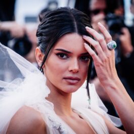 Kendall Jenner, superbă, într-o rochie cu volane, la ediția cu numărul 71 a Festivalului de Film de la Cannes
