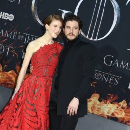 Kit Harington și Rose Leslie, la premiera sezonului 8 Game of Thronesla