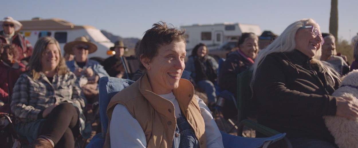 Frances McDormand în timpul filmărilor pentru Nomadland
