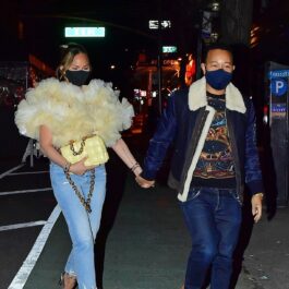 Chrissy Teigen, alături de John Legend în New York, la o cină romantică