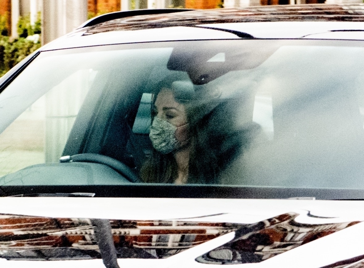 Kate Middleton, la volanul mașinii sale, în Londra