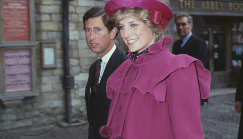 Prințesa Diana și Prințul Charles, împreună, fotografiați la Westminster Abbey