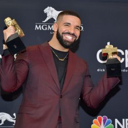 Drake este premiat în cadrul Premiilor Billboard, din 2019
