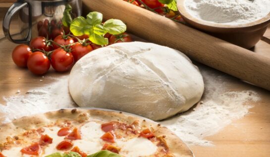 Aluat pentru pizza: rețetă inspirată din bucătăria lui Jamie Oliver