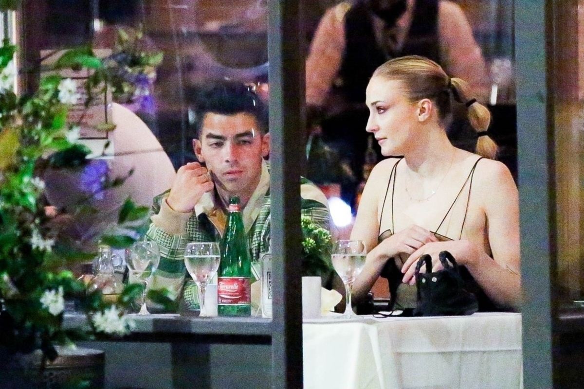Sophie Turner, alaturi de Joe Jonas, la o cină romantică, la restaurantul Il Pastaio