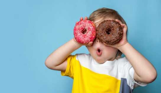 Cum influențează mâncarea procesată obezitatea infantilă. Ce spun studiile