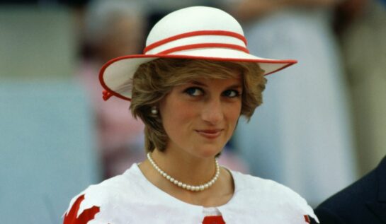 Prințesa Diana purtând o pălărie, în timpul unei vizite în Canada