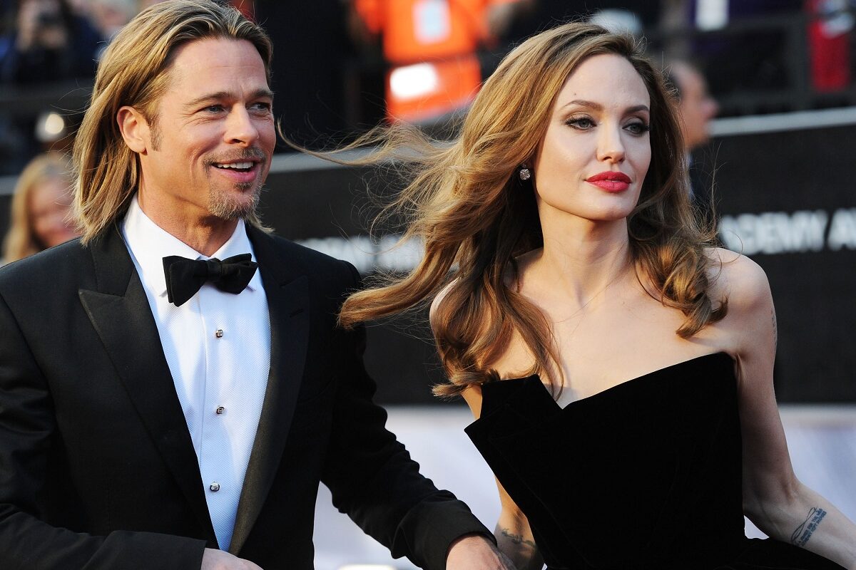 Brad Pitt îmbrăcat la frac alături de fost sa soție Angelina Jolie la Annual Academy Awards în anul 2012