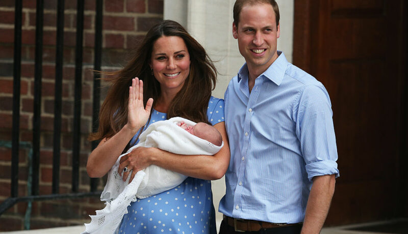 Cele mai frumoase imagini de la nașterea copiilor din Familia Regală Britanică