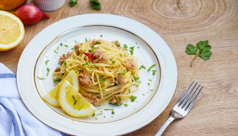Paste cu ton și lămâie: rețetă din bucătăria italiană