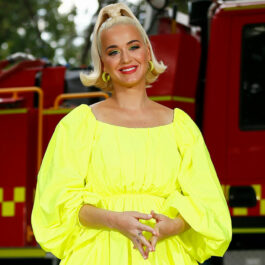 Katy Perry, îmbrăcată într-o rochie galbenă, la un concert pentru pompierii care au luptat cu incendiile de vegetație din Victoria