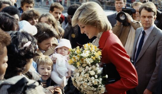 Colecția de genți a Prințesei Diana impresionează și astăzi. Ce poșetă îi poartă numele