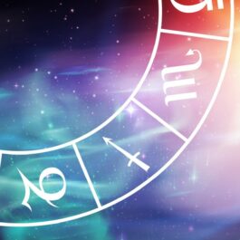 O parte dintre semnele zodiacale, dispuse în formă circulară, pe un fundal multicolor, pentru a ilustra cum influențează zodia schimbările de dispozitie
