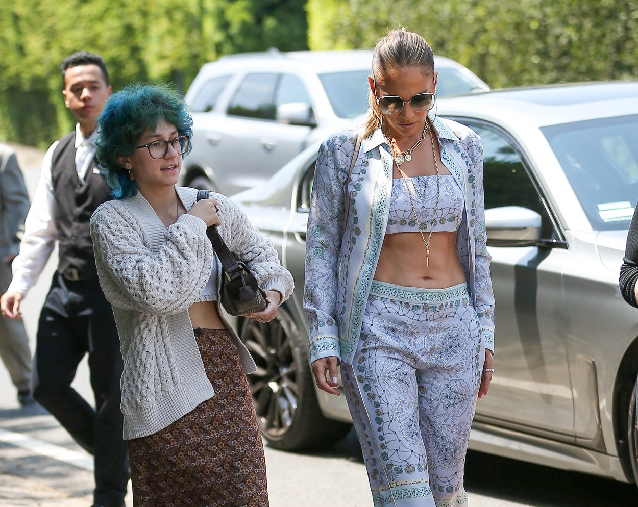 Emme și Jennifer Lopez, pe stradă în Los Angeles, în timp ce se plimbă