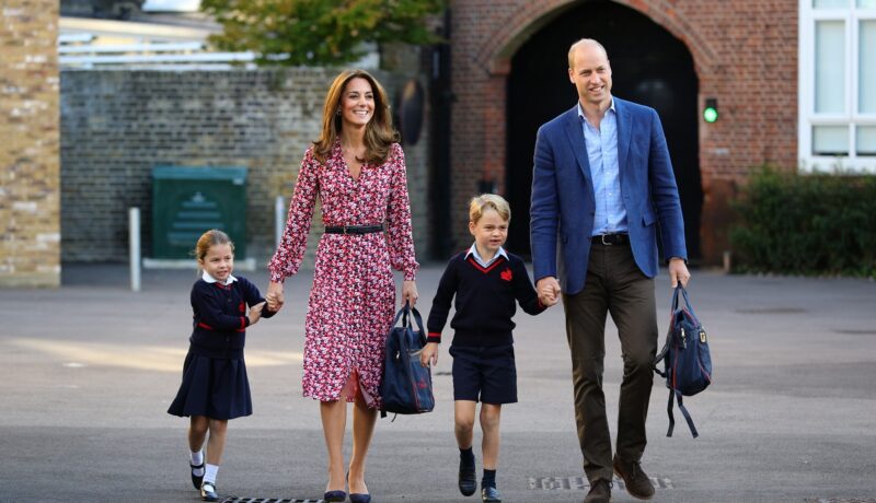 Kate Middleton și Prințul William, criticați pentru modul în care îl cresc pe Prințul George. Ce decizie încalcă tradiția regală