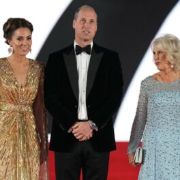 Ducii de Cambridge și Ducesa de Cornwell, la premiera No Time to Die, pe covorul roșu