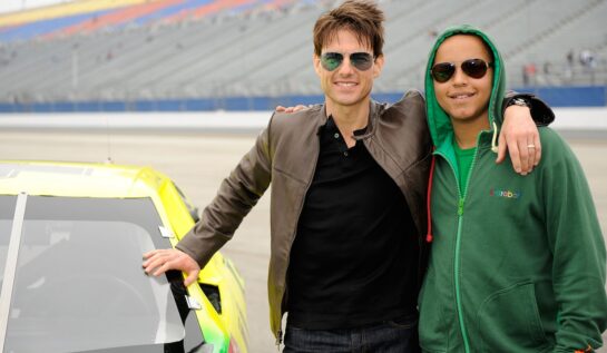 Fiul lui Tom Cruise, Connor Cruise alături de tatăl său la un raliu de mașini