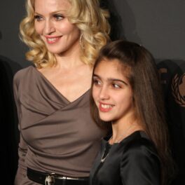 Fiica Madonnei, Lourdes Leon, alături de mama sa Madonna în New York pe covorul roșu în anul 2008