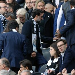 Prințesa Eugenie, la un meci de fotbal, în tribune, alături de soțul ei