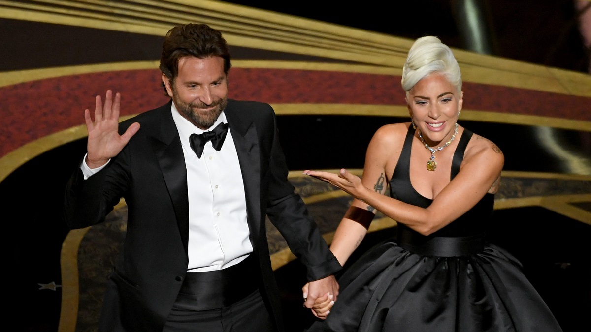 Bradley Cooper alături de Lady Gaga pe scena premiilor Oscar 2019