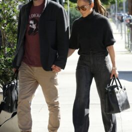 JLo și Ben Affleck, de mână, în Los Angeles, în timp ce se îndreaptă spre un studio muzical