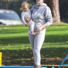 Katy Perry, cu fiica sa, Daisy Dove în brațe