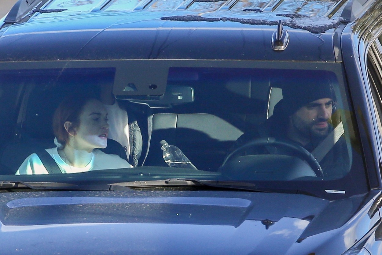 Lindsay Lohan și noul său iubit, în mașină, în Utah