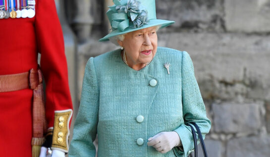 Regina Elisabeta s-a întors la Castelul Windsor după o escapadă de weekend. Monarhul trebuie să se odihnească în continuare