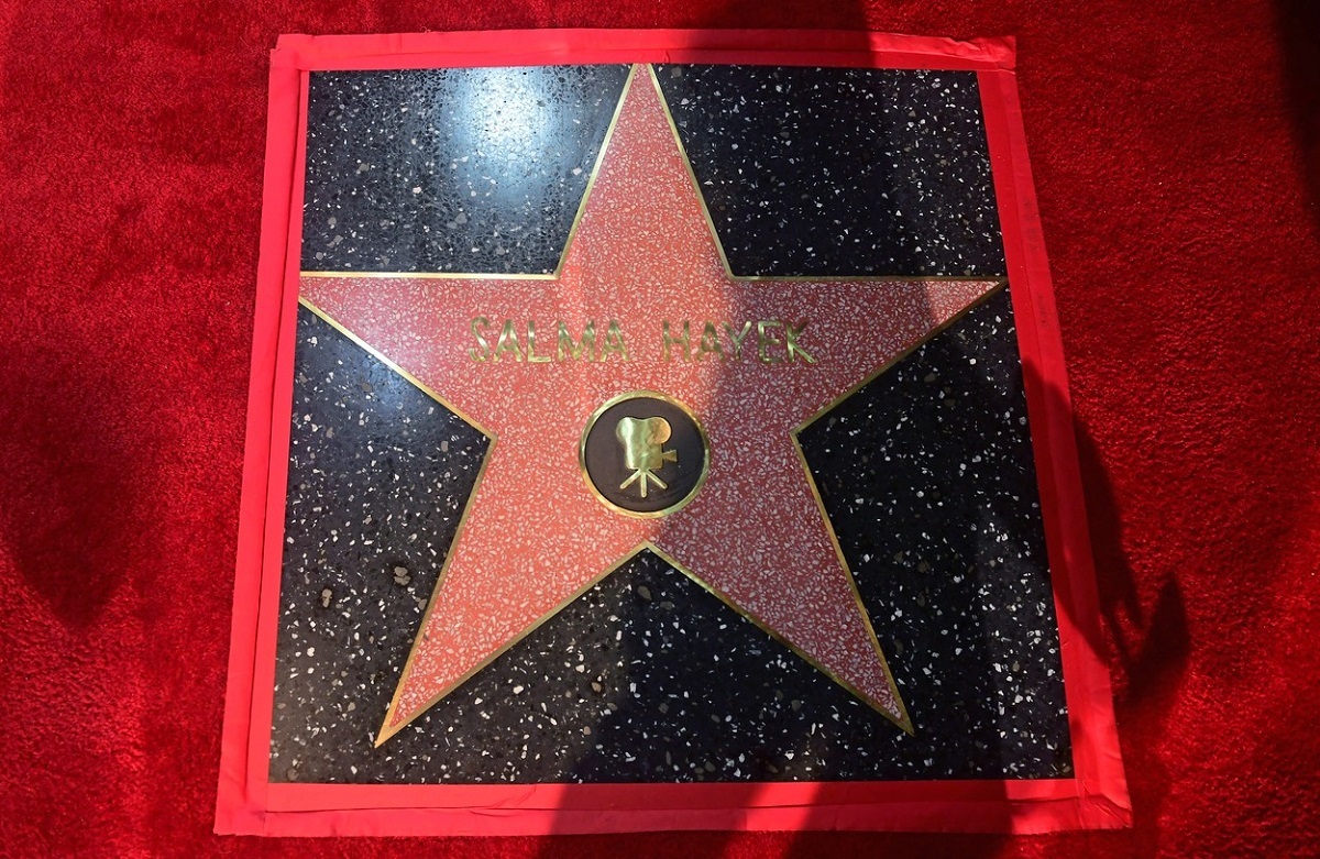 Steaua actriței Salma Hayek pe Walk of Fame