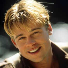 Brad Pitt în adolescență într-o imagine din 1992