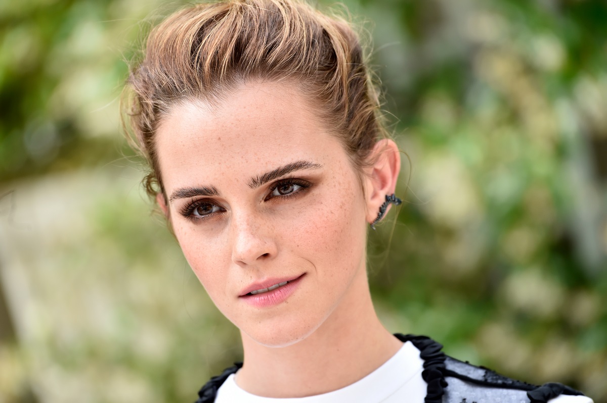 Emma Watson cu părul prins la premiera ultimului film din seria Harry Potter