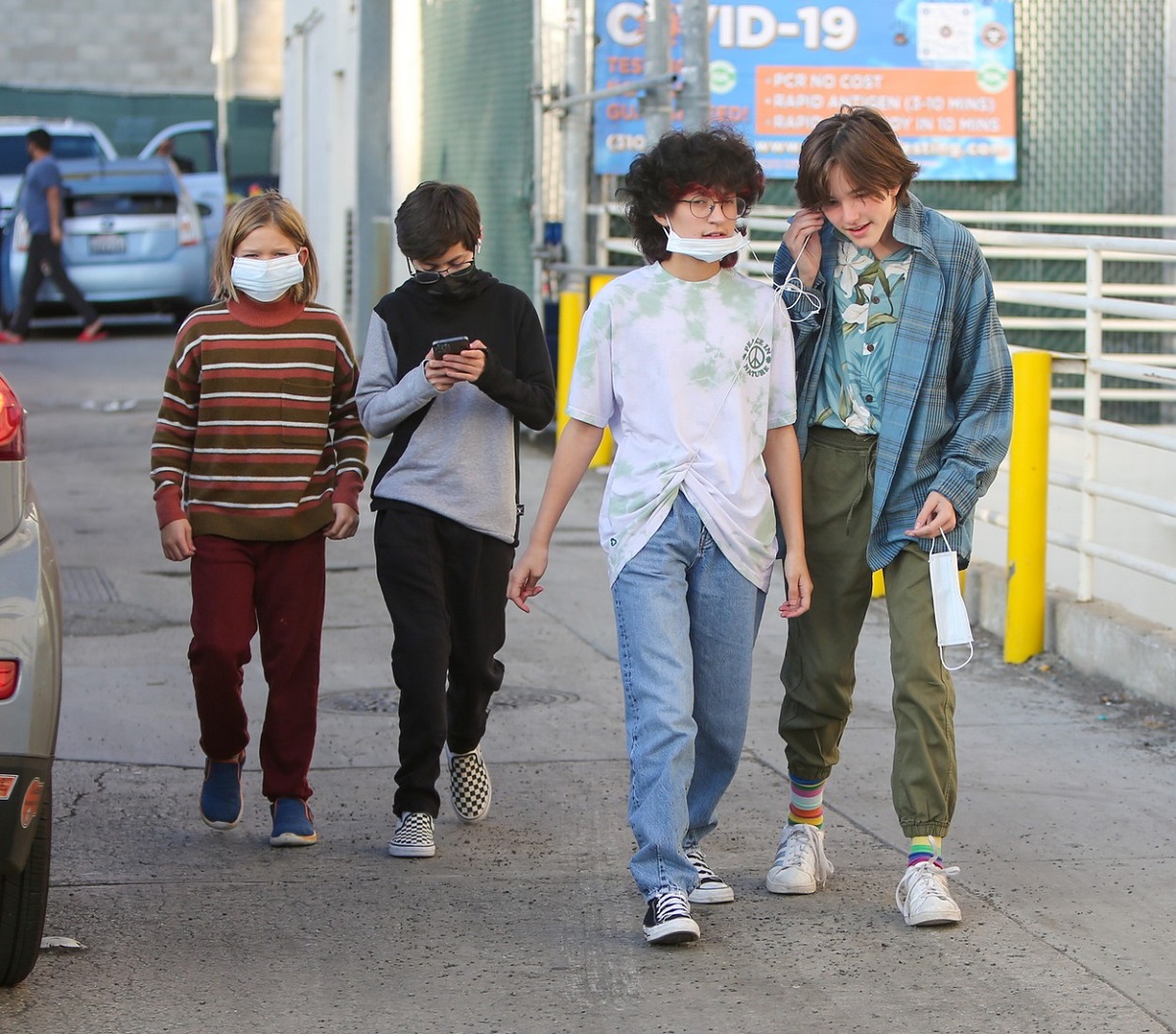 Seraphina, alături de Samuel, gemenii lui JLo, Emme și Max în drum către cinematograf