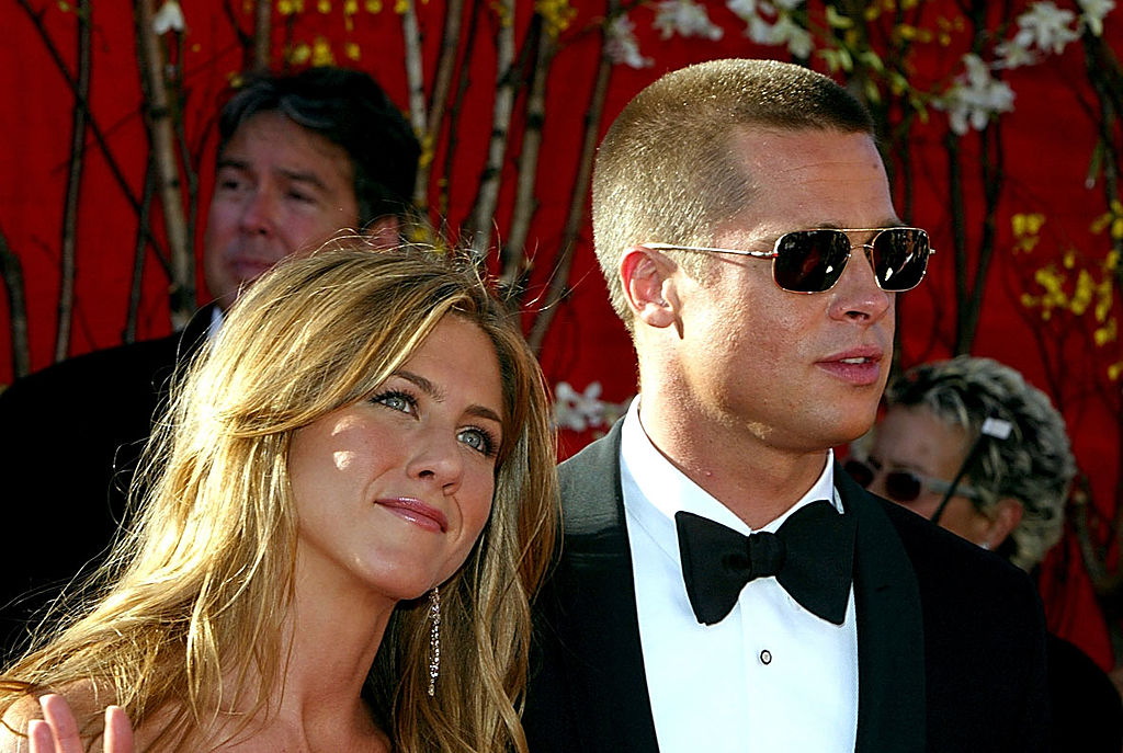 Jennifer Aniston și Brad Pitt, la un eveniment monden, îmbrăcați elegant