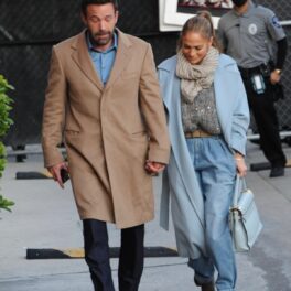 Ben Affleck de mână cu Jennifer Lopez la întâlnire la Hollywood