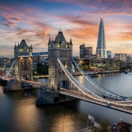 O fotografie a Podului din Londra pentru a repezenta cele mai frumoase locuri de vizitat în 2022