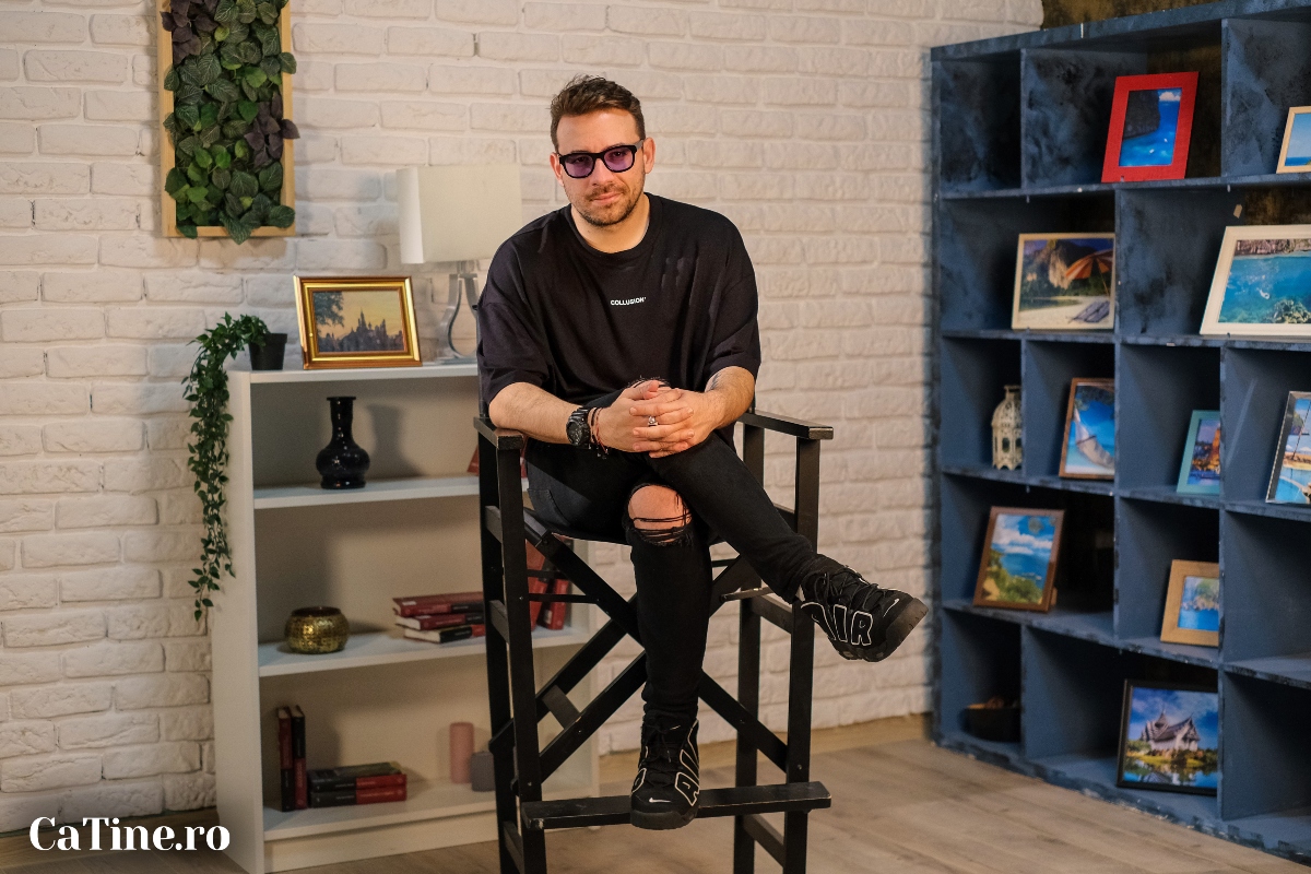 Andrei Niculae, relaxat, picior peste picior, la interviul CaTine.ro