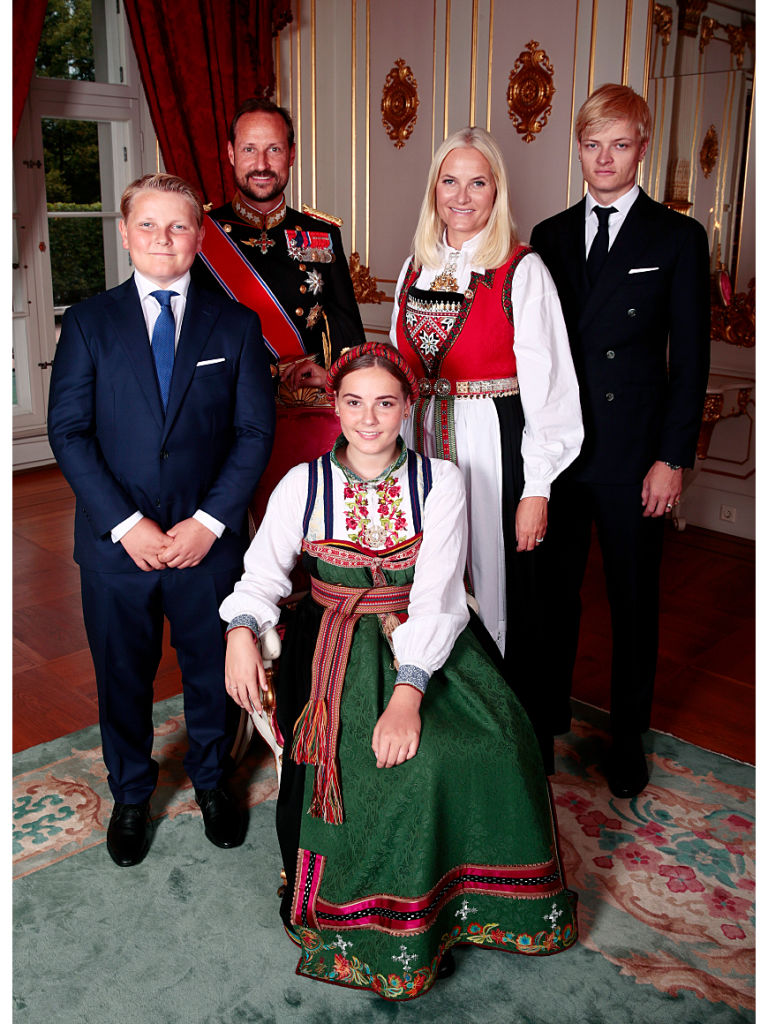 Prințesa Ingrid Alexandra, alături de familia sa, la o ședință foto