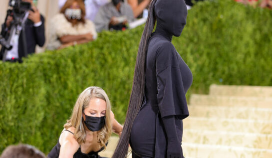 Kim Kardashian a recunoscut că nu a fost de acord cu masca pe care a purtat-o la Met Gala 2021: „De ce mi-aș acoperi toată fața?”