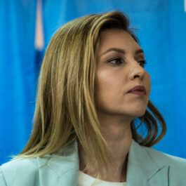 Olena Zeledinsky, la un scrutin, într-o secție electorală