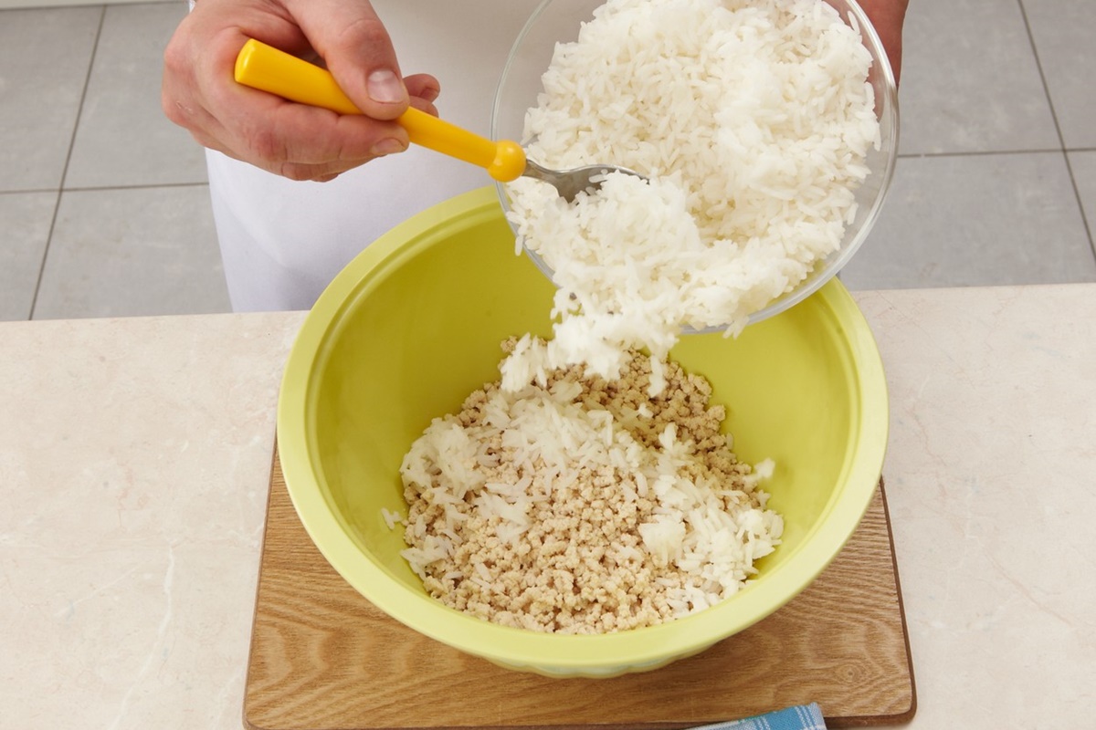Amestec de orez cu nuci pentru sarmale de post