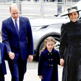 Ducii de Cambridge au participat alături de doi dintre copii la slujba de comemorare a Prințului Philip