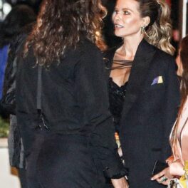 Kate Beckinsale a îmbrăcat sacoul lui Jason Momoa la petrecerea Vanity Fair