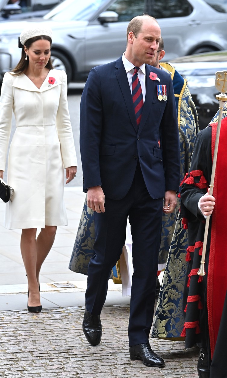 Ducii de Cambridge, la Westminster Abbey, în haine elegante