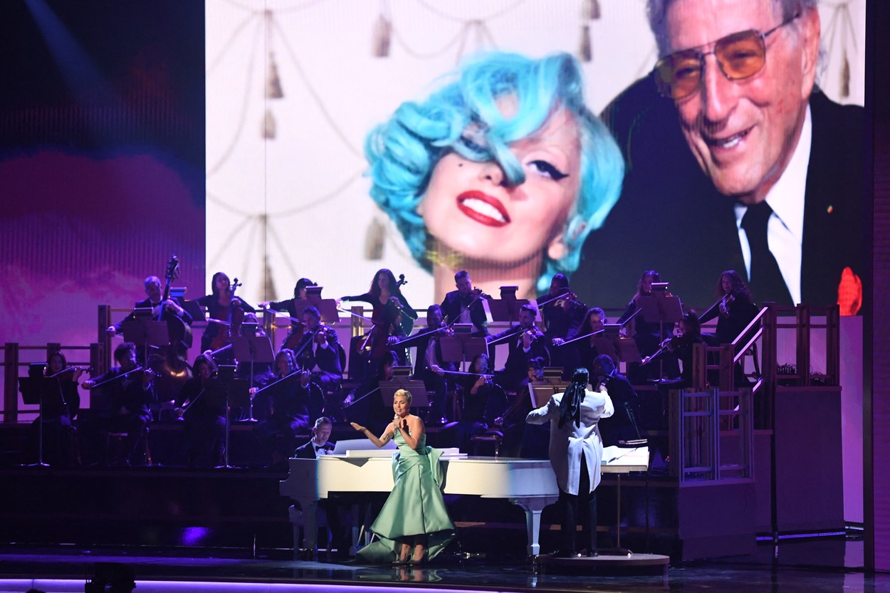 Gaga și Tony Bennett, într-un montaj de imagini pe ecranul de la Premiile Grammy 2022